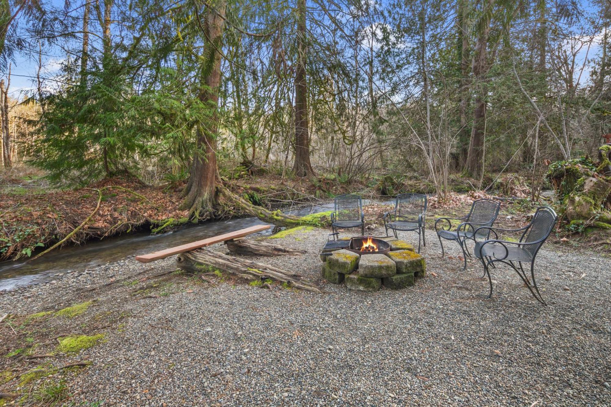 Robin Hood Village Resort Union Bagian luar foto